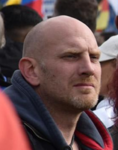 Bastian Hausmann beim AfD-Aufmarsch in Berlin am 8.10.2022 (Bild: Pixelarchiv)