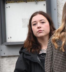 Hannah Ringl beim KdN-Lagerverkauf am 15.11.2025 im “Bull’s Eye” in Eisenach (Bild: Pixelarchiv)