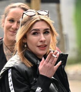 Lara-Louise Teßmann beim Naziaufmarsch in Dortmund am 1.5.2023 (Bild: Recherche Nord)