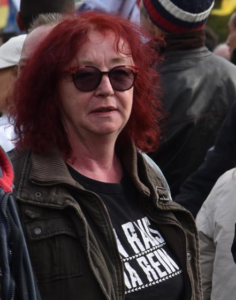 Ulrike Eckern beim AfD-Aufmarsch in Berlin am 8.10.2022 (Bild: Pixelarchiv)
